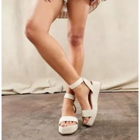 NWT ASOS Design Wide Fit Tati Flatform Sandals in Natural Fabrication US 11/UK 9 - Picture 4 of 4